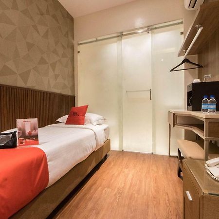 Reddoorz Premium @ South Triangle Quezon City Extérieur photo
