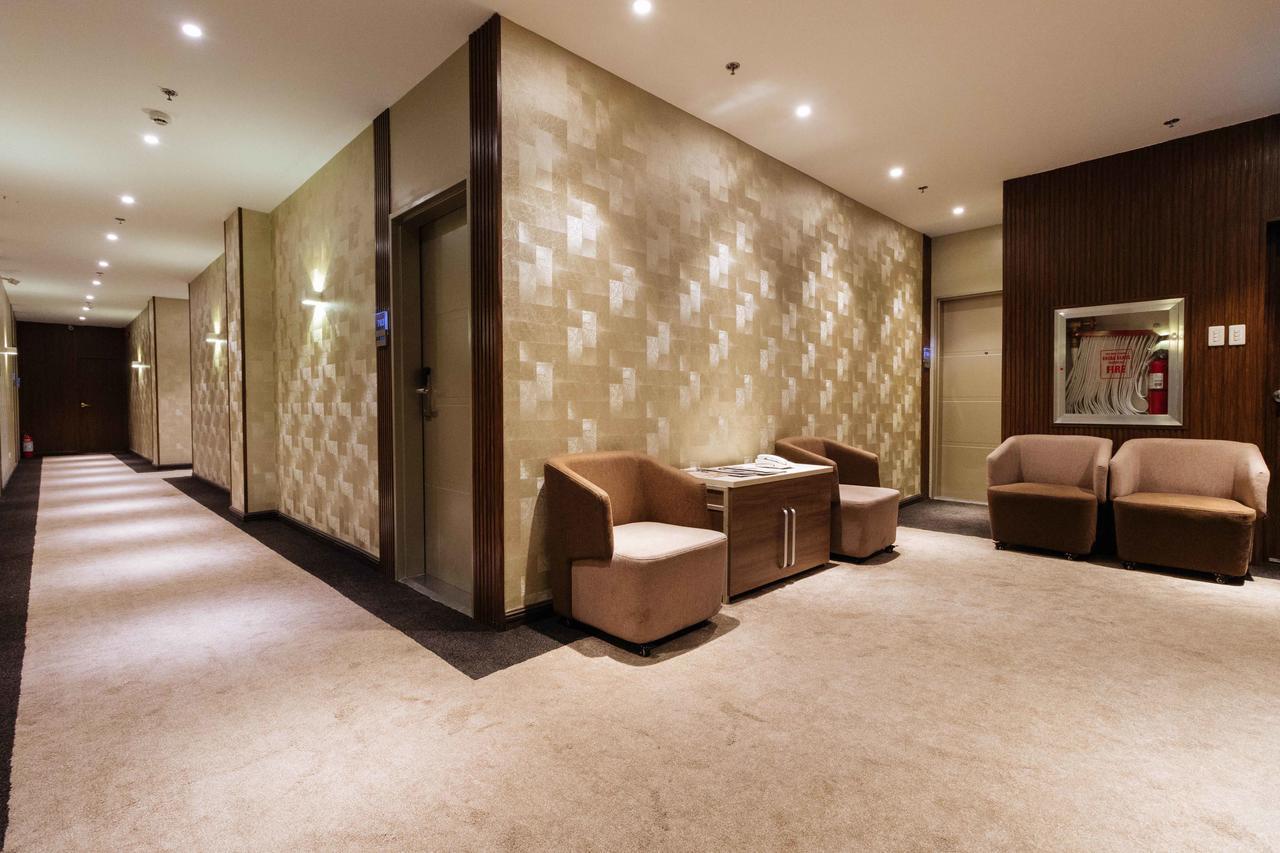 Reddoorz Premium @ South Triangle Quezon City Extérieur photo