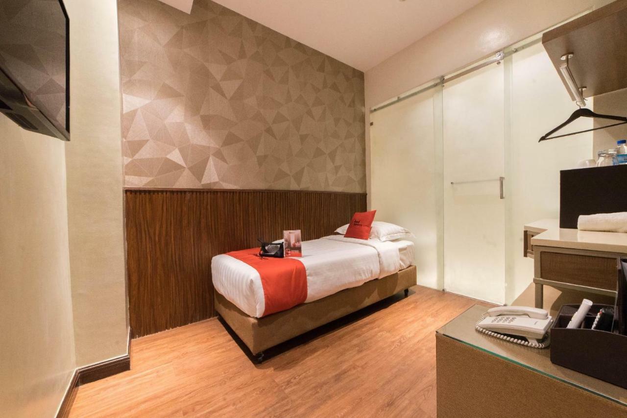 Reddoorz Premium @ South Triangle Quezon City Extérieur photo