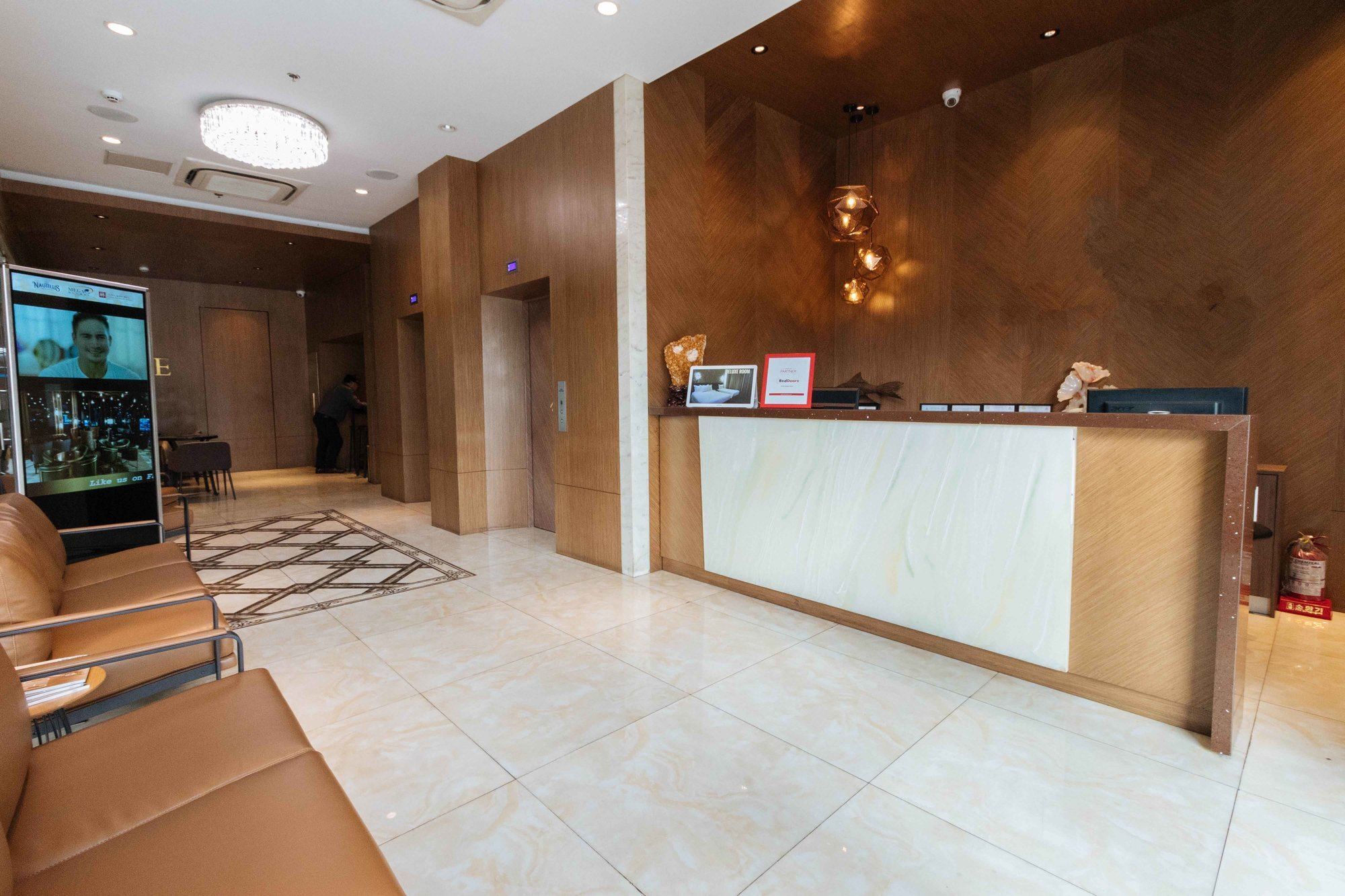 Reddoorz Premium @ South Triangle Quezon City Extérieur photo