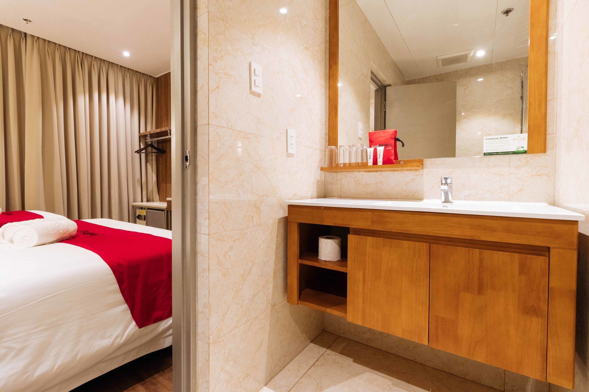 Reddoorz Premium @ South Triangle Quezon City Extérieur photo